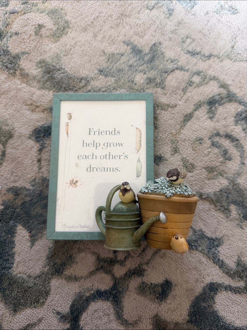 Hallmark Green Framed Friends Sign with Bird and Planter Accents